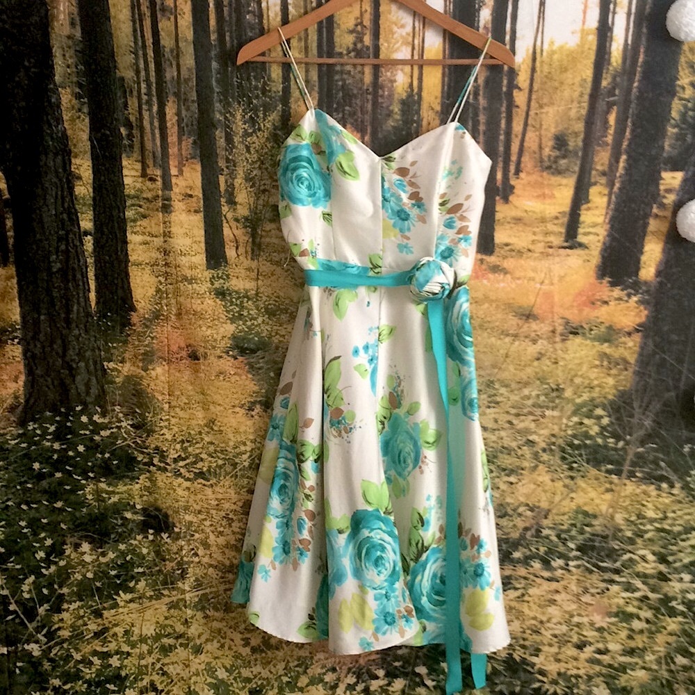 SALE🌸 Vintage Banana republic silk floral dress 0